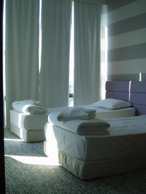 סאני ביץ' Riviera Blue Hotel מראה חיצוני תמונה