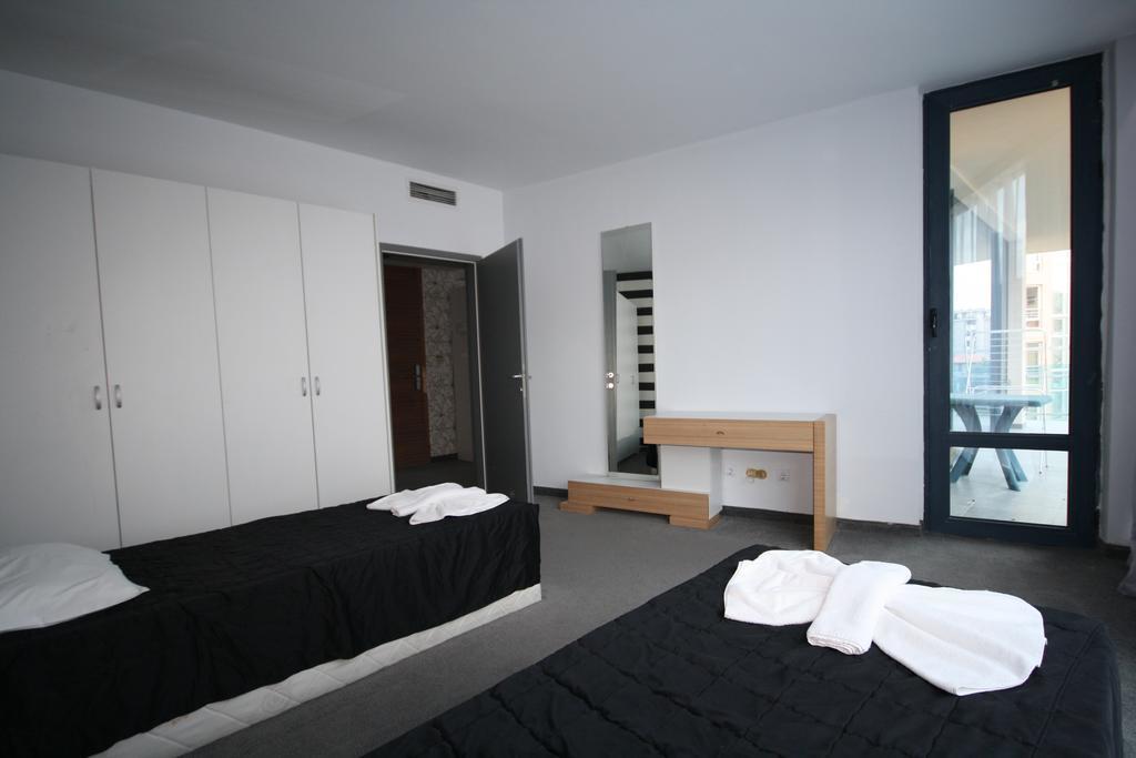 סאני ביץ' Riviera Blue Hotel מראה חיצוני תמונה